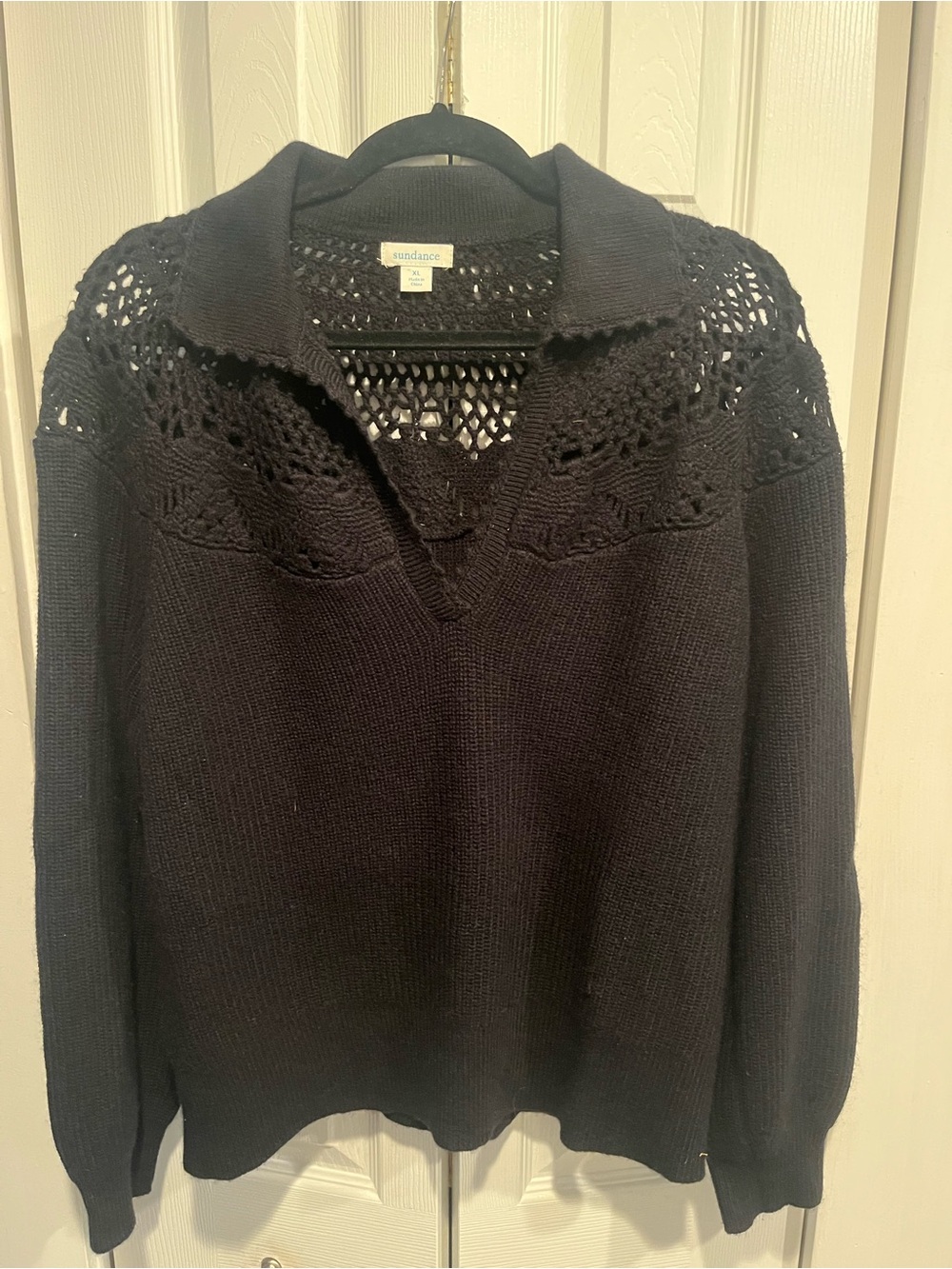 Sundance Black Open-Knit V-Neck Collar Sweater Sz XL